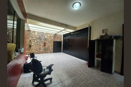 Casa à venda com 114m², 2 quartos e 2 vagas