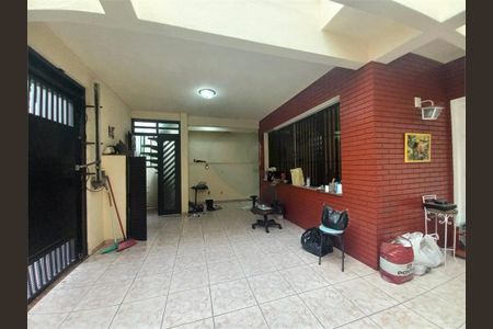 Casa à venda com 114m², 2 quartos e 2 vagas