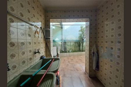 Casa à venda com 114m², 2 quartos e 2 vagas