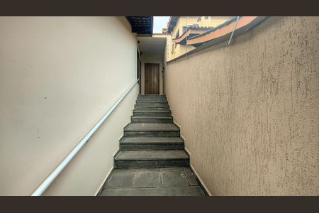 Casa à venda com 350m², 4 quartos e 6 vagasEntrada 1