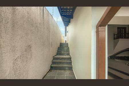 Casa à venda com 350m², 4 quartos e 6 vagasEntrada 2