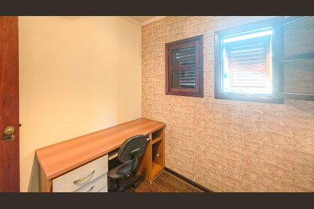 Casa à venda com 350m², 4 quartos e 6 vagasQuarto