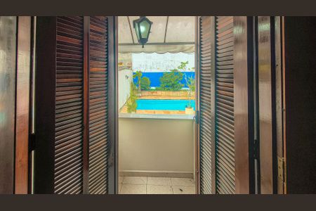 Casa à venda com 350m², 4 quartos e 6 vagasSuíte 3