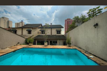 Casa à venda com 350m², 4 quartos e 6 vagasPiscina