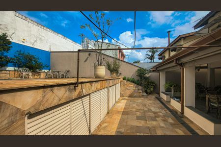 Casa à venda com 350m², 4 quartos e 6 vagasPiscina