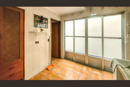 Casa à venda com 350m², 4 quartos e 6 vagasÁrea de Serviço