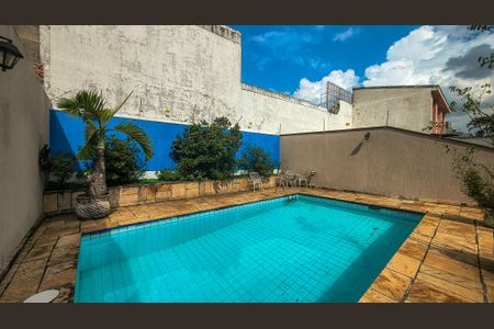 Casa à venda com 350m², 4 quartos e 6 vagasPiscina