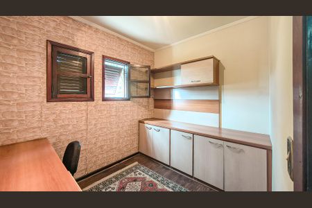 Casa à venda com 350m², 4 quartos e 6 vagasQuarto