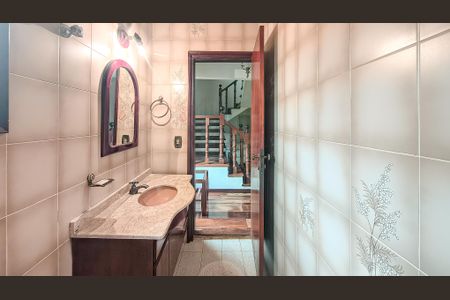 Casa à venda com 350m², 4 quartos e 6 vagasLavabo