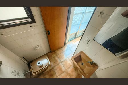 Casa à venda com 350m², 4 quartos e 6 vagasBanheiro de serviço