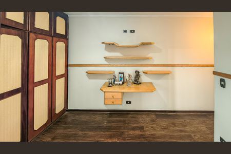 Casa à venda com 350m², 4 quartos e 6 vagasSuíte 3