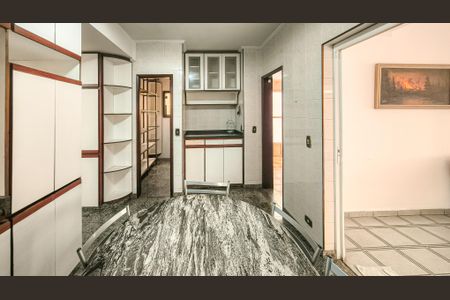 Casa à venda com 350m², 4 quartos e 6 vagasCozinha