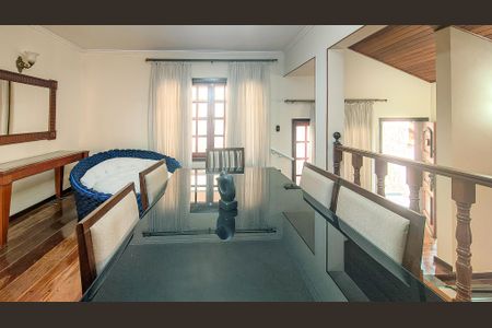 Casa à venda com 350m², 4 quartos e 6 vagasSala