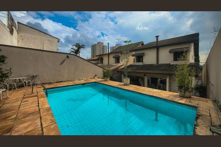 Casa à venda com 350m², 4 quartos e 6 vagasPiscina