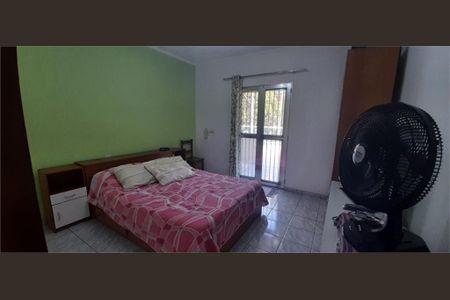 Casa à venda com 5 quartos, 300m² em Vila Cunha Bueno, São Paulo