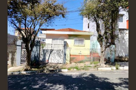 Casa à venda com 153m², 6 quartos e 4 vagas