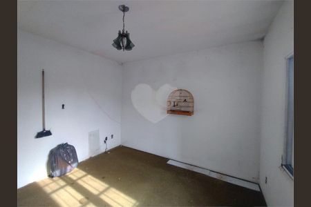 Casa à venda com 2 quartos, 150m² em Vila Carrão, São Paulo