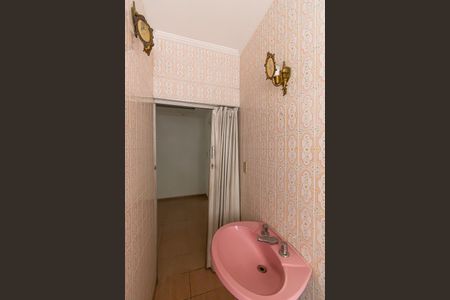 Casa à venda com 170m², 3 quartos e 3 vagasBanheiro 3