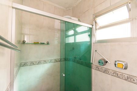 Casa à venda com 170m², 3 quartos e 3 vagasBanheiro 2