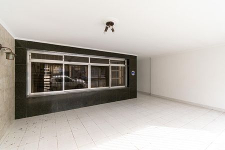 Casa à venda com 170m², 3 quartos e 3 vagasGaragem
