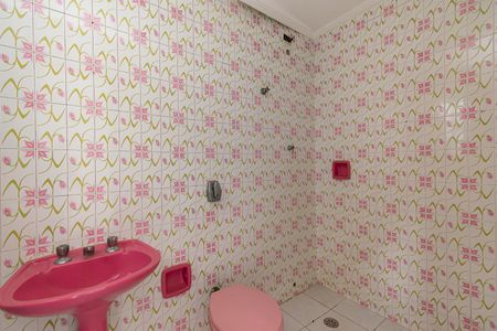 Casa à venda com 170m², 3 quartos e 3 vagasBanheiro de Serviço