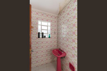 Casa à venda com 170m², 3 quartos e 3 vagasBanheiro de Serviço