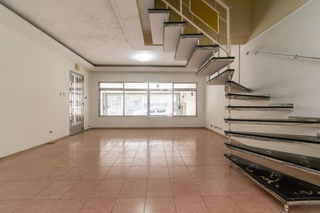 Casa à venda com 170m², 3 quartos e 3 vagasSala