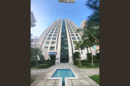 Apartamento à venda com 44m², 1 quarto e 1 vagaFachada