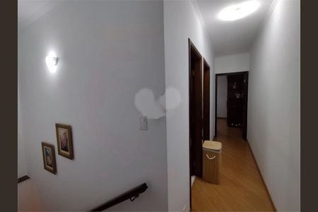 Casa à venda com 203m², 4 quartos e 2 vagas