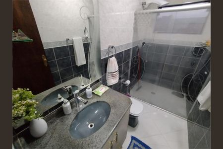 Casa à venda com 203m², 4 quartos e 2 vagas