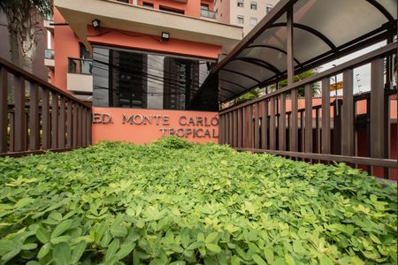 Studio à venda com 45m², 1 quarto e 1 vagaFrente