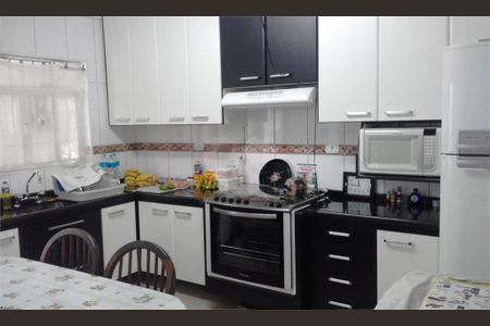 Casa à venda com 2 quartos, 120m² em Vila Guilhermina, São Paulo