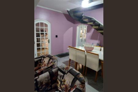 Casa à venda com 4 quartos, 220m² em Vila Graciosa, São Paulo