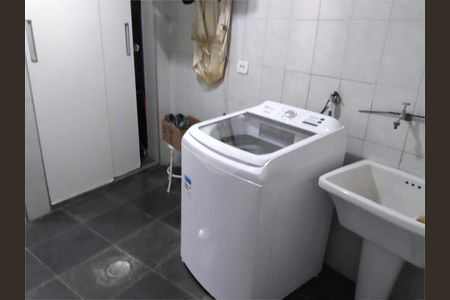 Casa à venda com 4 quartos, 220m² em Vila Graciosa, São Paulo