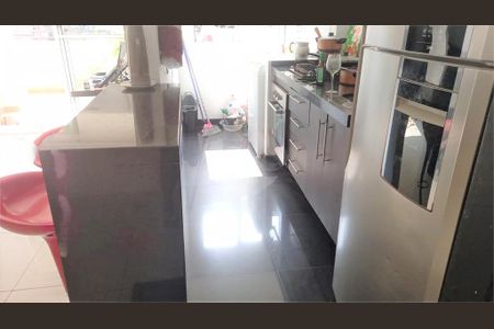 Apartamento à venda com 3 quartos, 76m² em Sítio da Figueira, São Paulo