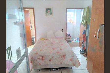 Casa à venda com 4 quartos, 260m² em Vila Anadir, São Paulo