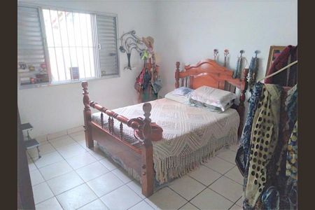 Casa à venda com 4 quartos, 260m² em Vila Anadir, São Paulo