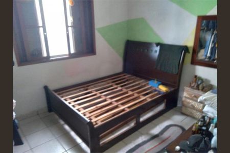 Casa à venda com 4 quartos, 260m² em Vila Anadir, São Paulo