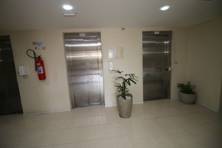 Apartamento à venda com 50m², 2 quartos e 1 vagaÁrea comum - Elavadores