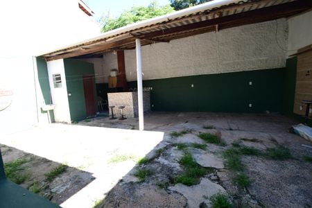 Casa à venda com 124m², 3 quartos e 2 vagasQuarto 2 - Vista