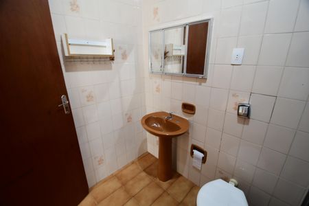 Casa à venda com 124m², 3 quartos e 2 vagasBanheiro Suíte