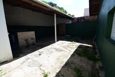 Casa à venda com 124m², 3 quartos e 2 vagasQuintal