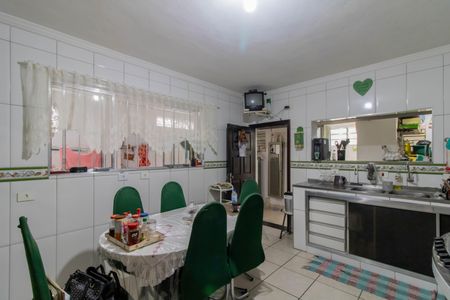 Casa à venda com 125m², 3 quartos e 2 vagasCozinha