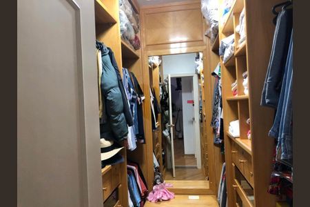 Casa à venda com 3 quartos, 232m² em Vila Prudente, São Paulo