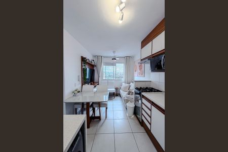 Apartamento à venda com 33m², 2 quartos e sem vagaBanheiro