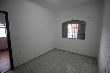 Casa para alugar com 82m², 2 quartos e 1 vaga