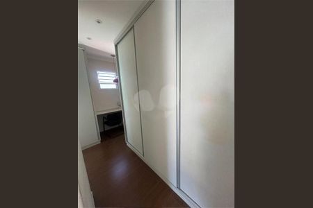 Casa à venda com 3 quartos, 164m² em Parque São Lucas, São Paulo