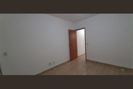 Casa à venda com 3 quartos, 95m² em Vila Primavera, São Paulo