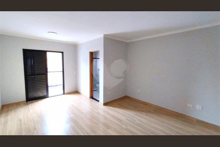 Casa à venda com 3 quartos, 150m² em Vila Carrão, São Paulo