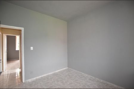 Quarto 1 de casa para alugar com 2 quartos, 90m² em Praça Seca, Rio de Janeiro